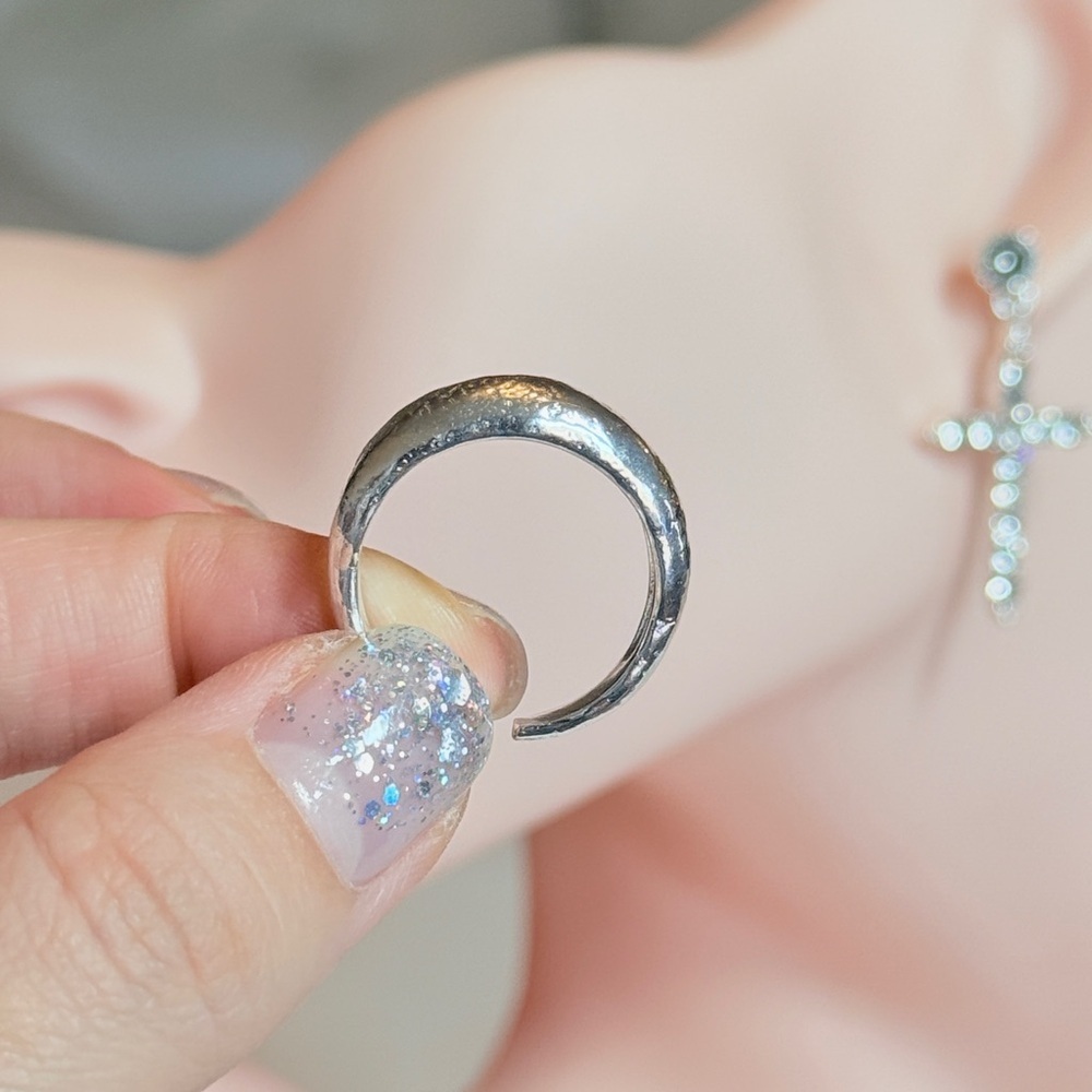S925 Trendy Textured Silver Ring - Picture 4 of 9